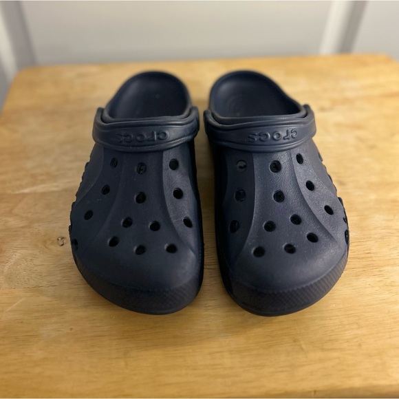 Crocs - Picture 2 of 5